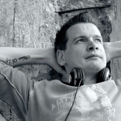 Michael More "Retro House Closing Set "