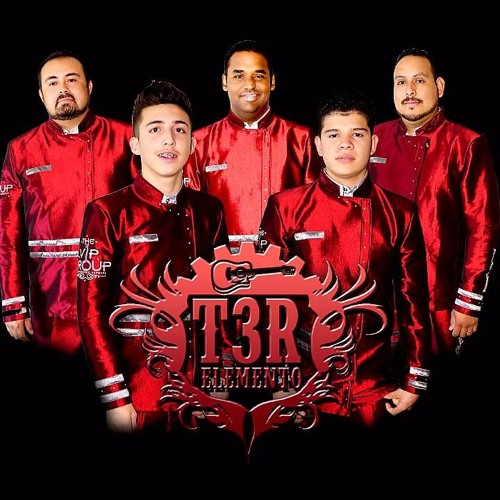 De Periodico un Gallito - T3rcer Elemento (En Vivo 2017)