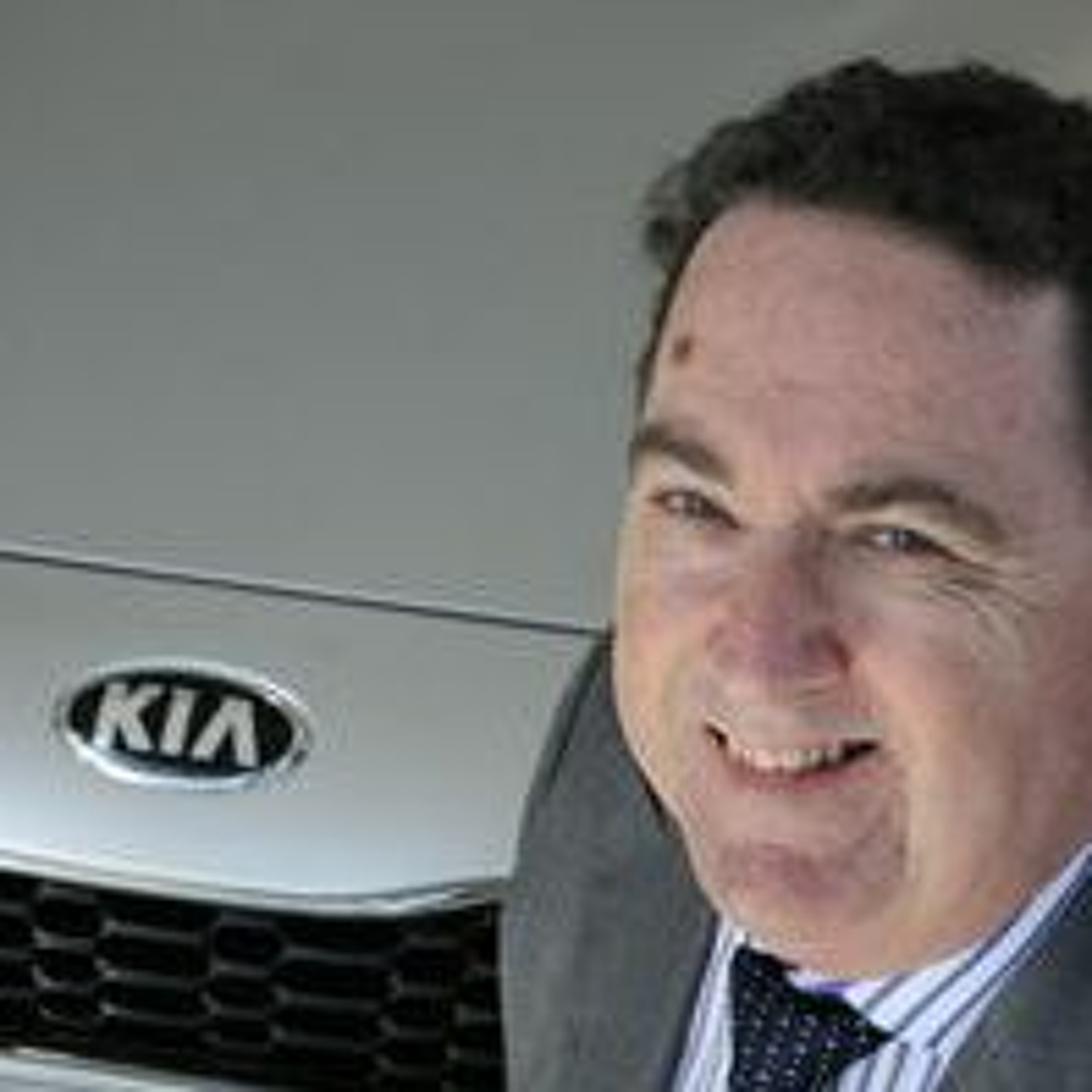 Kia Stinger - A chat with Damien Meredith, Kia's Chief Operating Officer thumbnail
