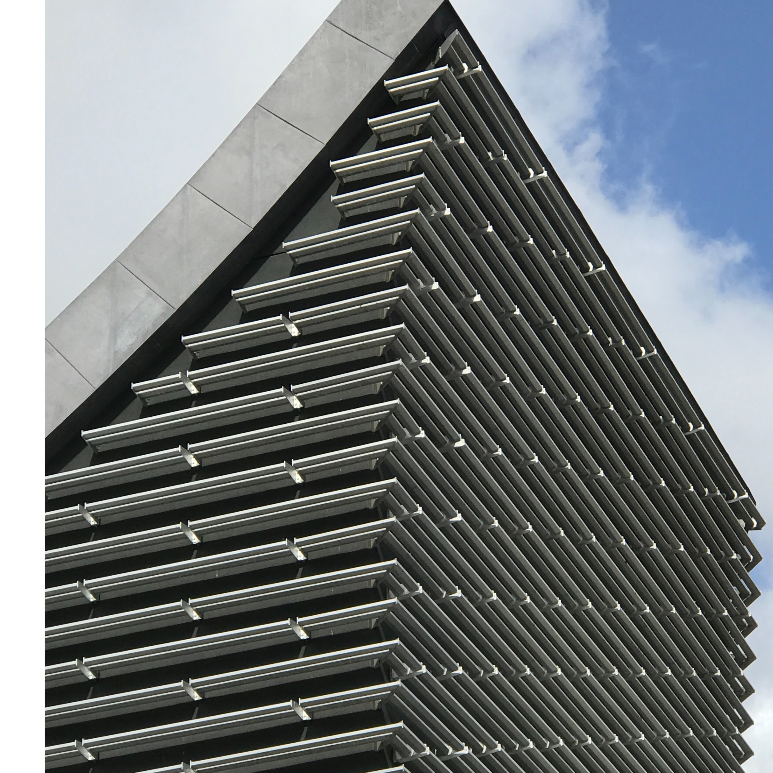 Dj Ozil / United House Collective