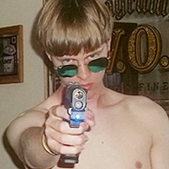 SHALLOW BAD BITCHES KNOW ABOUT ME