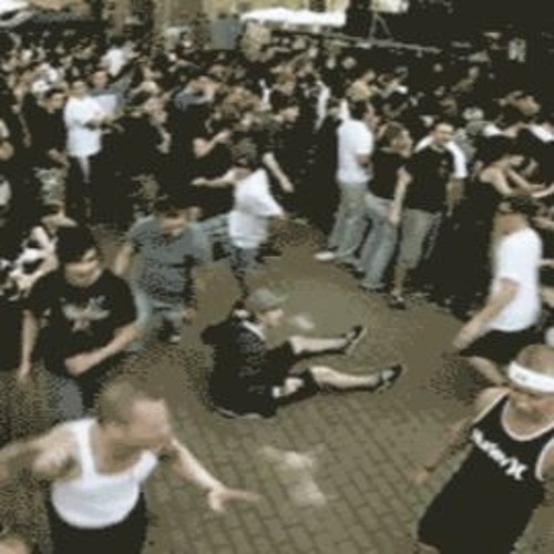 Мош circle pit. Слэм толпа. Слэм мошпит. Мош танец. Мош танец.