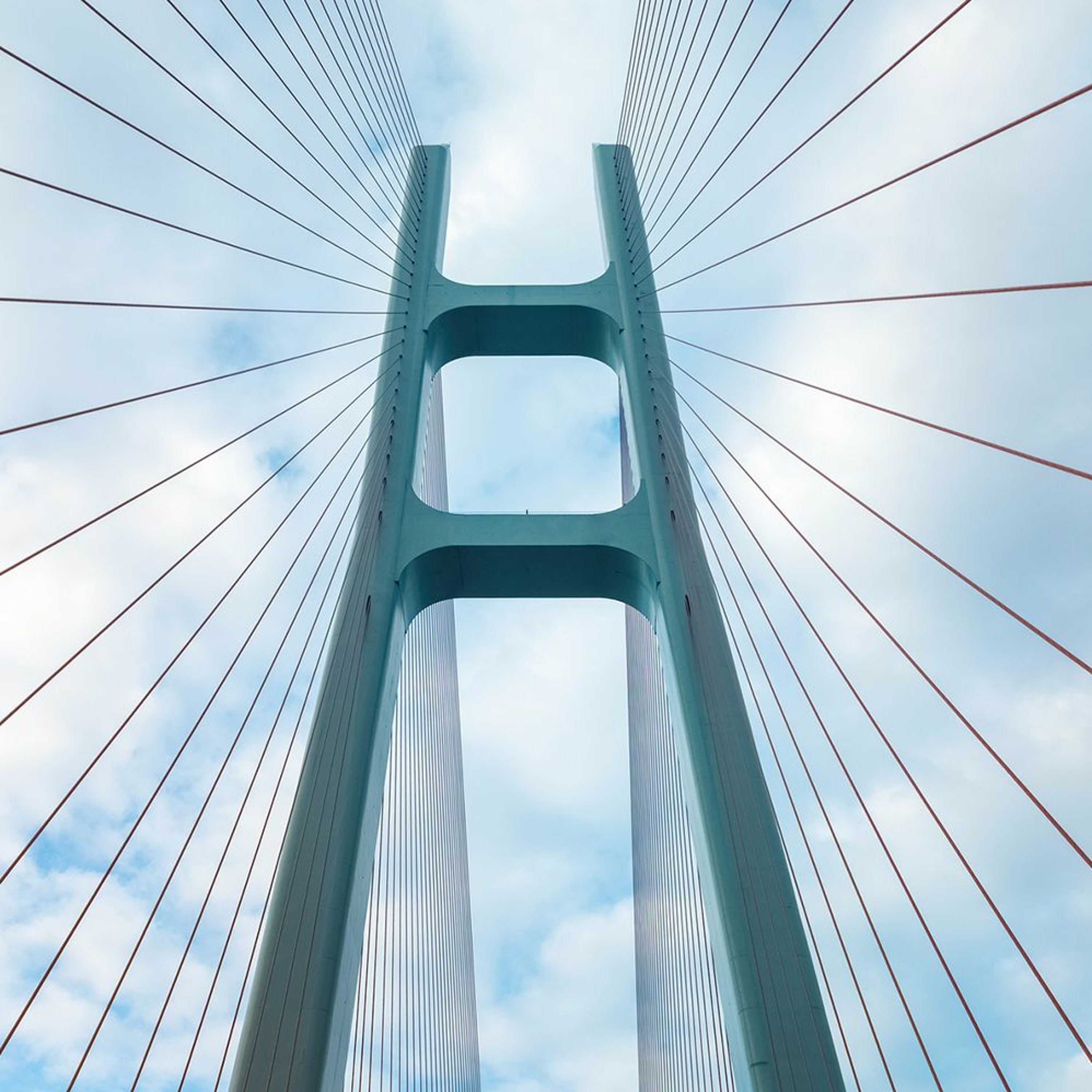 Building bridges: what is best practice for structuring executive remuneration? episode artwork