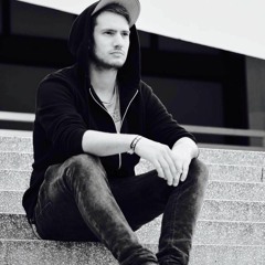 Felix Reichelt - Extase (Original Mix)[Ilisho Records]