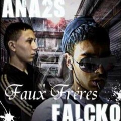 Faux Freres Chapitre I (L'Amour Est Dead)