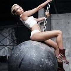 Miley Cyrus - Wrecking Ball  (Baile Funk Edit )