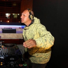 3l3CTRO S3SION 2017 - Gino Blomberg