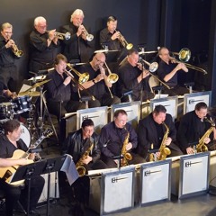 Big Fanfare [90s sitcom, cheesy, jazz]