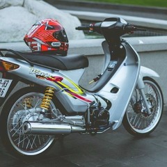 From Paris Berlin T.H Mix 2017