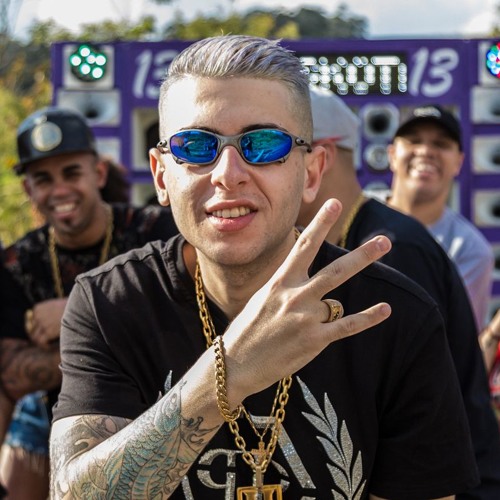 Mc Hollywood - Rapidamente Treme O BumBum ( DJDOUGLINHASMPC )