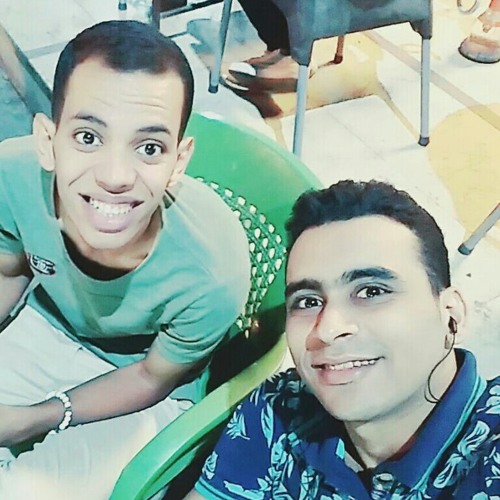 قصيده رثاء من هشام ودح للي للاسف لسه حي احمد عبد الرحمن .