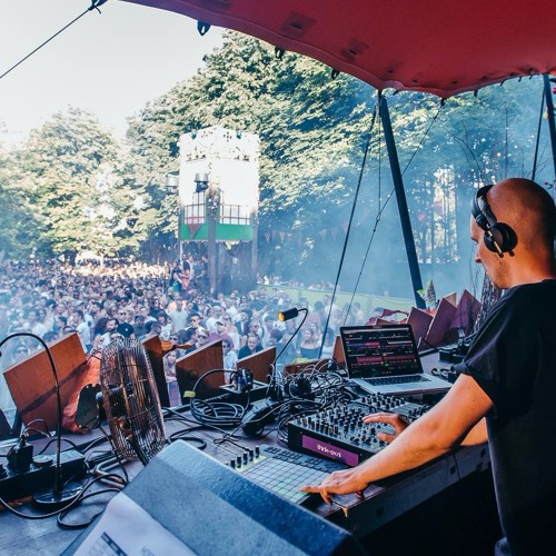 Joran van Pol at Mystic Garden 2017