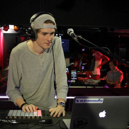 Lost Frequencies - Counting Stars (remix) ft. Lea Rue & Michael Deno [Live at BBC Radio One]