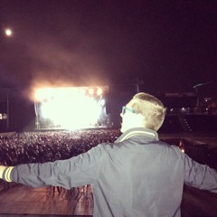 Oli Elektro feat. Holly Elektro - Hard Road