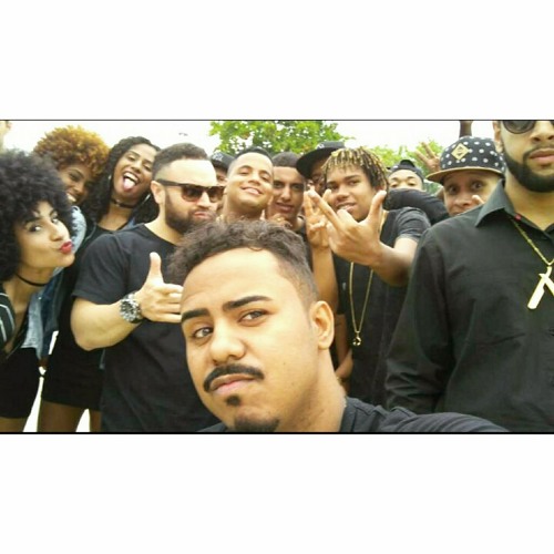 MC BOB - OLHA LÁ ELA LÁ - (( DJ POLYVOX ))[1]