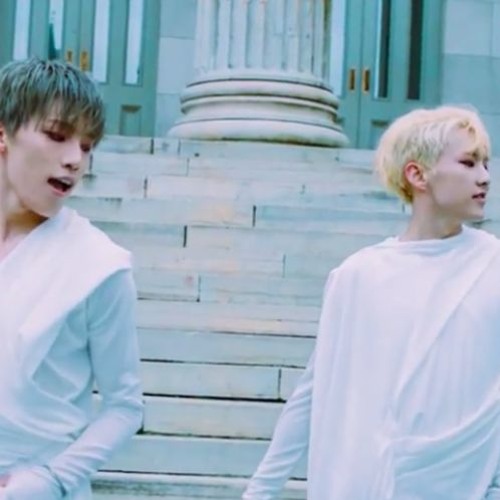 SVT PERFORMANCE TEAM - '13월의 춤'