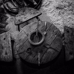 Artil - Vajzë e valëve