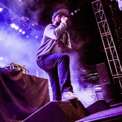 Round Here Featuring Green Cross(Galang Riddim)