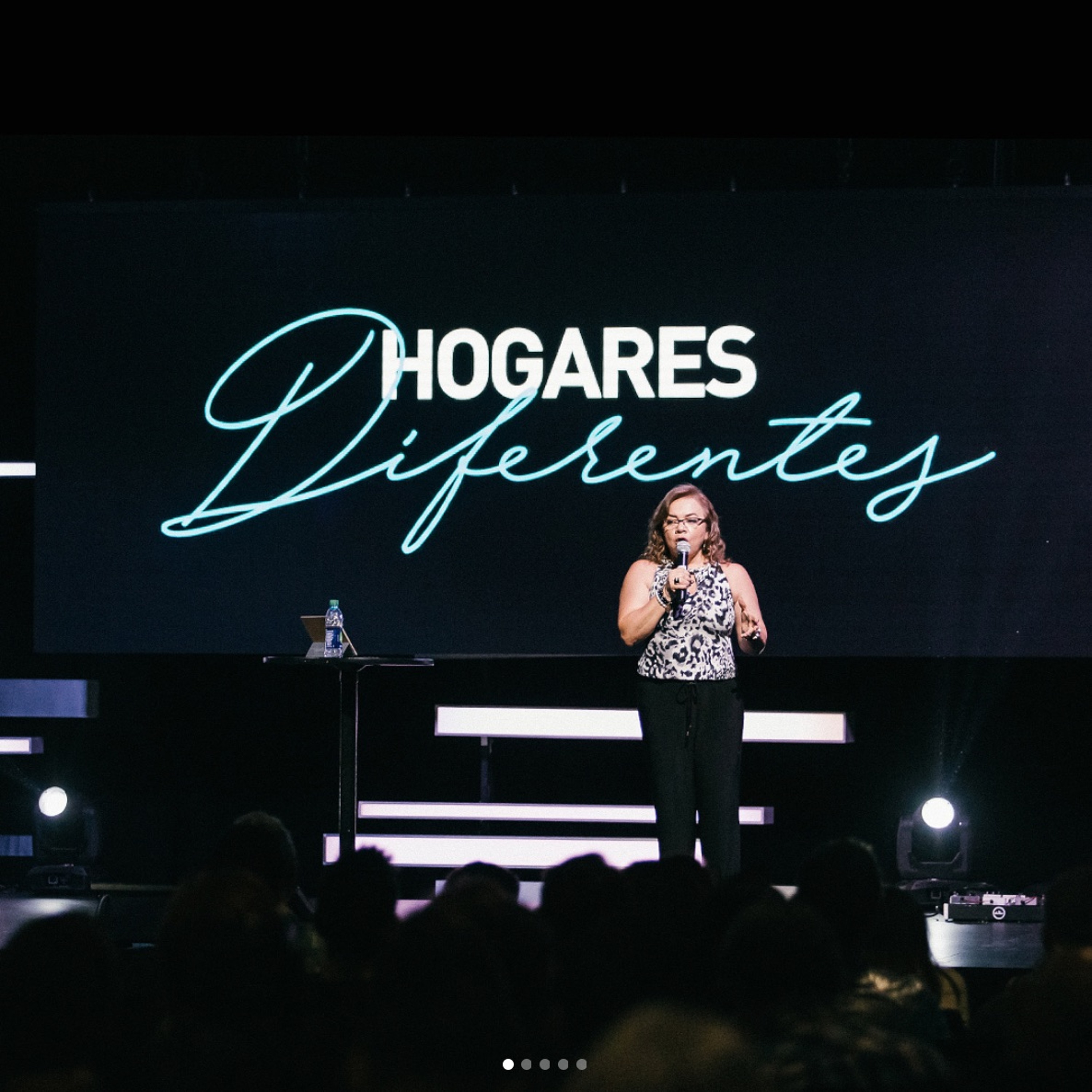 Hogares Diferentes / Ps Liliana Raad - 10/8/17 episode artwork