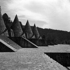 Le Royaume Feat. Laetitia Sadier