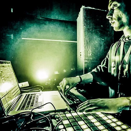 TEKNO DESTRUCTION - THIS IS NOT A LIFE (FREE DOWNLOAD)