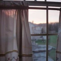 يَا مَن يَرَى مَا فِي الضَميرِ ويَسمعُ - خاَلِد أبُو شَادِي