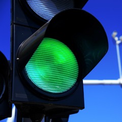 Pegboard Nerds & Cash Cash - Green Light (Visions) [Preview]
