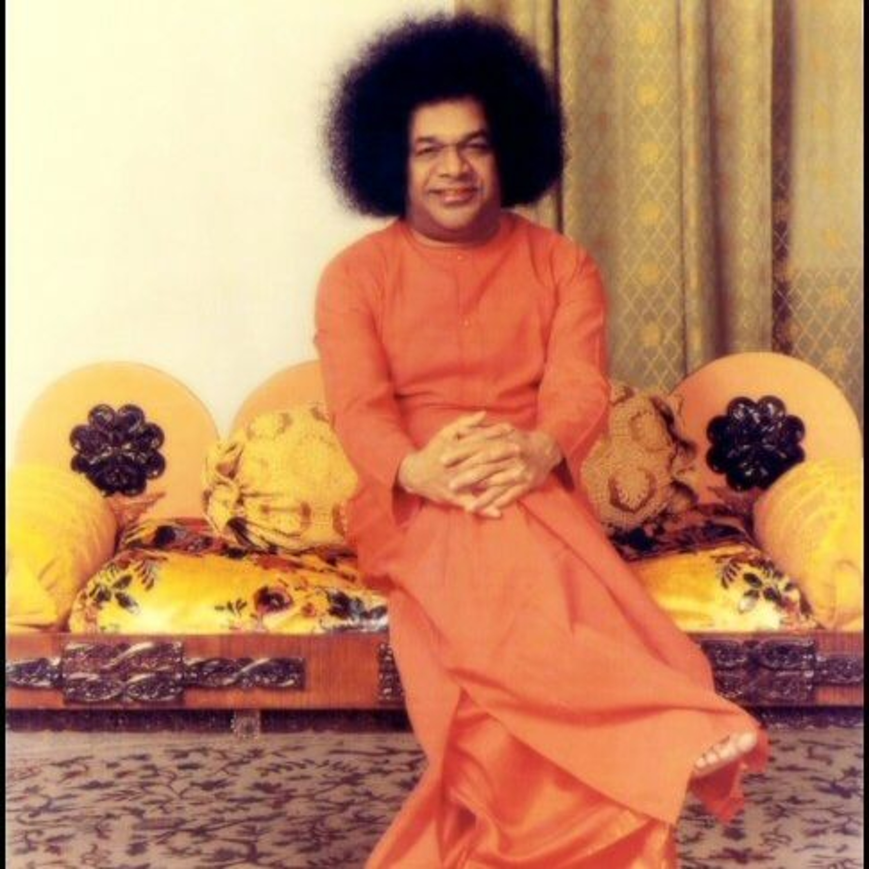 Man of Miracles - Sathya Sai Baba