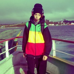 Tanta Movia Fea Ft Andherz (Beat Claudio)