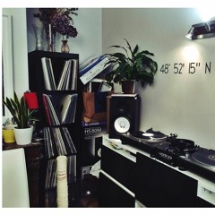 48°52'15"N / 2°21'51"E - Double V