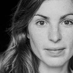 Alix Dufresne sur l'adaptation théâtrale de "La Déesse des mouches à feu"