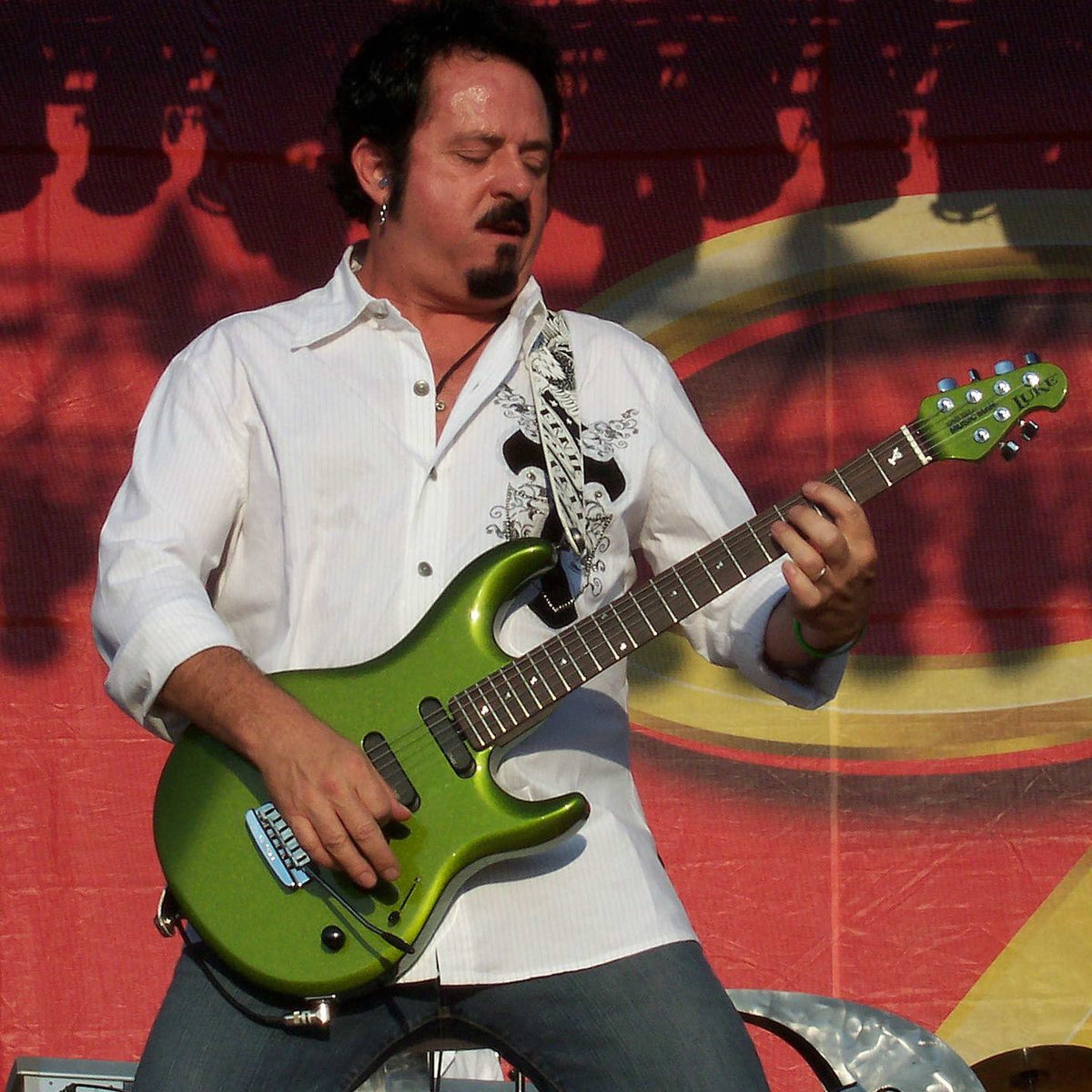 Guitar Lesson 21: The style and technique of Steve Lukather episode artwork