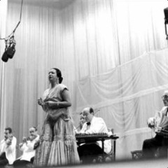 أَجِبْنِي إِذْ سَأَلْتُكَ هَلْ صَحِيحٌ حَدِيثُ النَّاسِ خُنْتَ؟ أَلَمْ تَخُنِّي؟