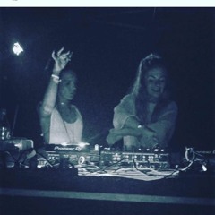 PrAiSe 2b2 Sourise @Mauerpfeiffer 21.10.2017 - 1&1 macht Techno