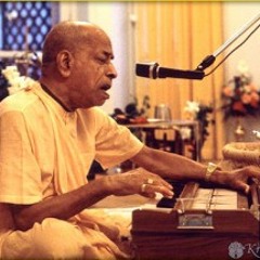 Krsna Tava Punya with Kirtan Prema, Prabhupada Samadhi, Vrindavan, 23 Oct 2017