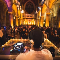 Warm up set at the American Cathedral