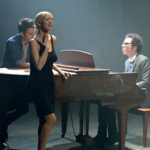 AGBW ft Christina Aguilera - Say Something (Back To Basics Remix)