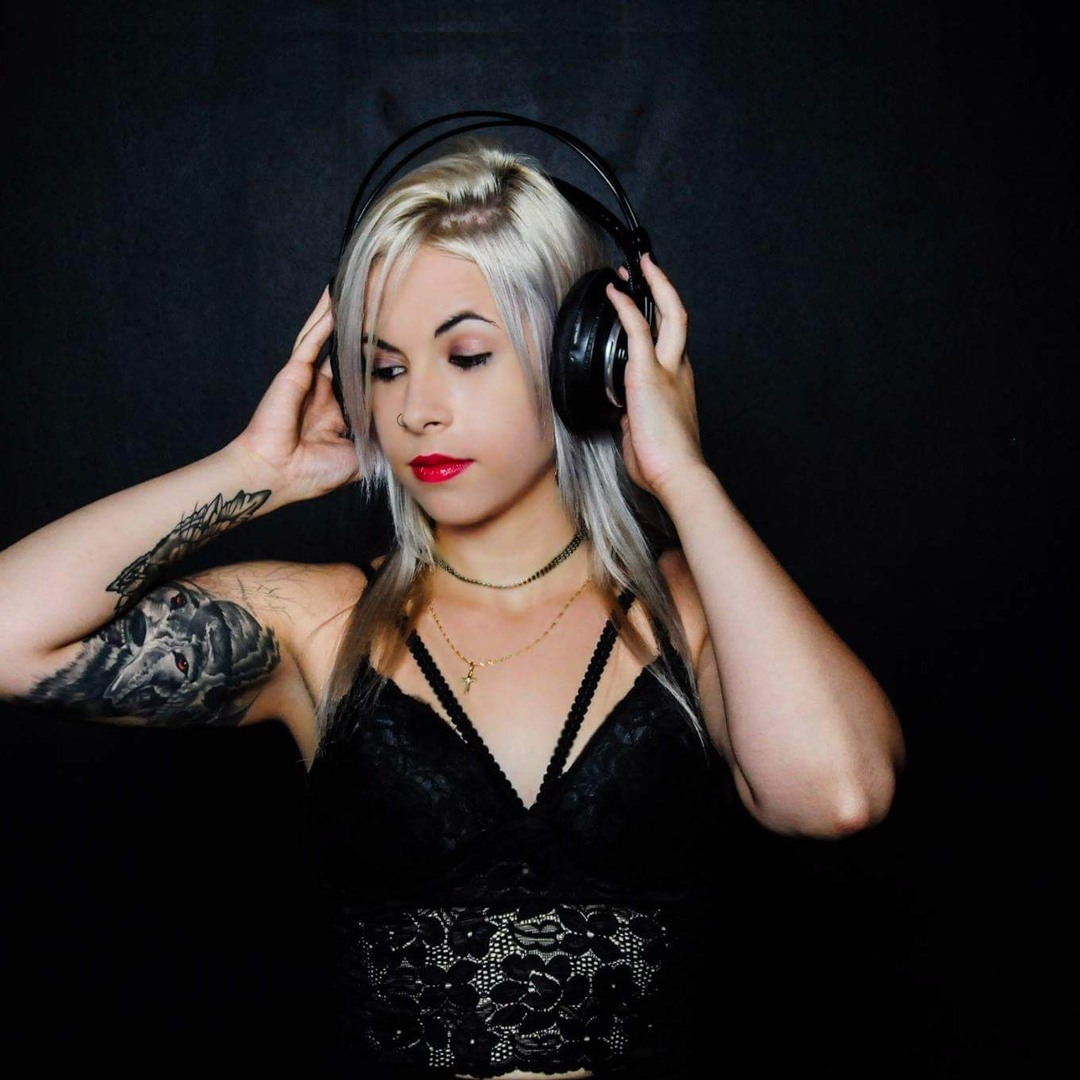 Stream dj Rafaela Pedrotti by Rafaela Pedrotti | Listen online for free on  SoundCloud