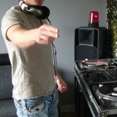 100% Good old Vinyl Hardtechno DJ Set !!! + VIDEO