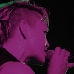 Pure Mischief Curved Street