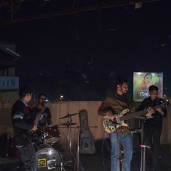 Flora live at the Muzik Factory