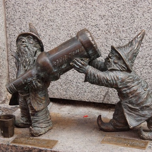 LOS GNOMOS DE WROCLAW - J David Ojeda