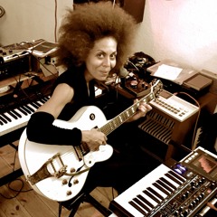 Living room Concert recorded by Alexander Paulick (Kreidler) Living In Germany & The Darkest Lake