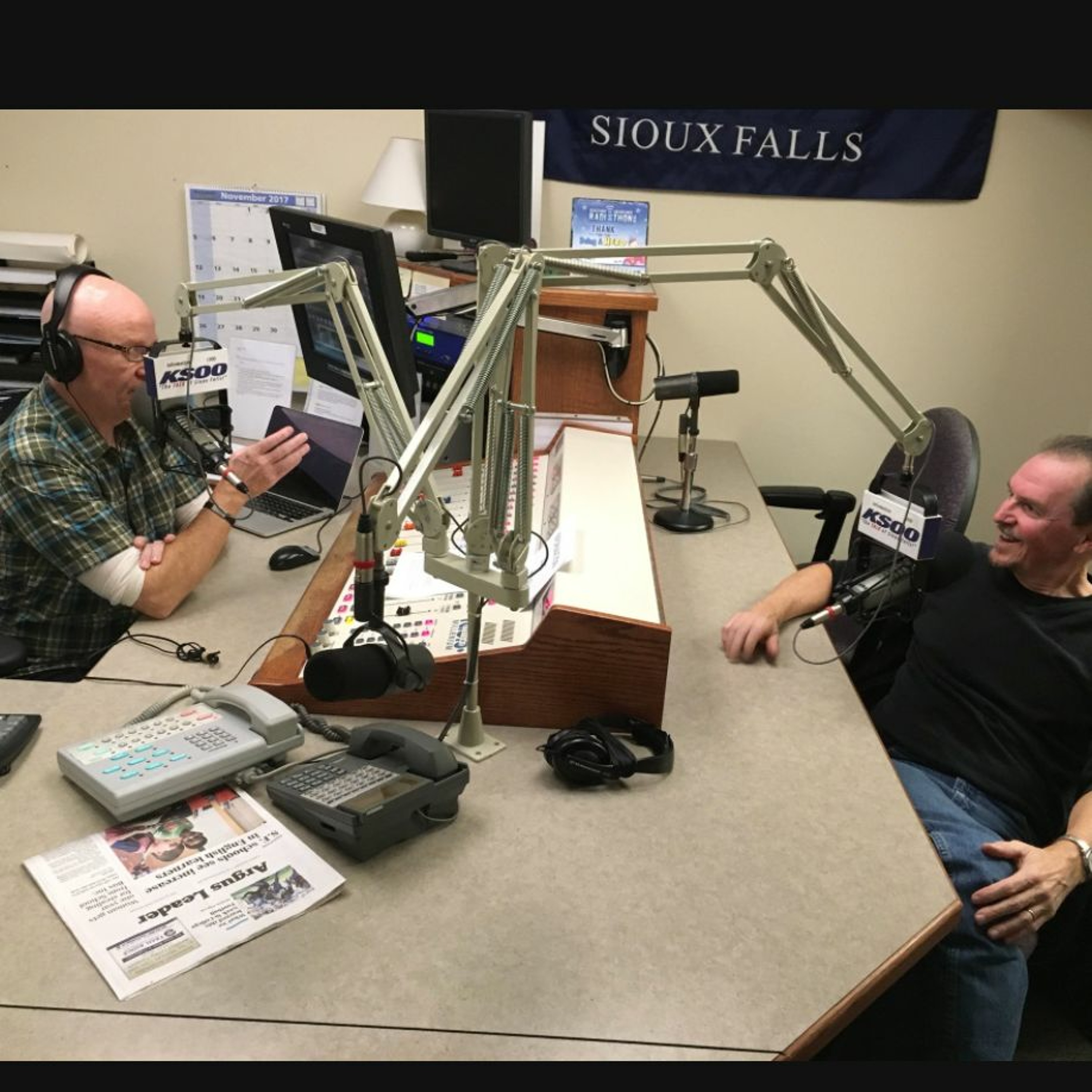 Mike Dunlap: Great stories of running, cycling and the Alan Straatmeyer Award at LHS episode artwork