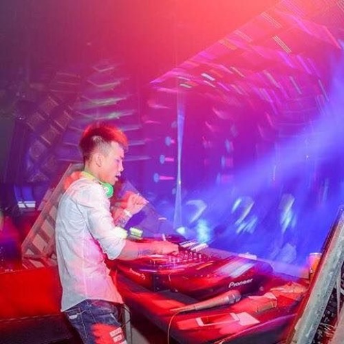 Move Your Body - DJ Bee Ft DJ TX