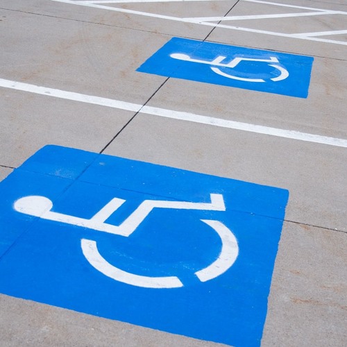 Darf Man Auf Einem Behindertenparkplatz Parken Wenn Man Ein Bein