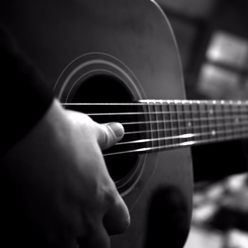 আমায় প্রশ্ন করে নীল ধ্রুবতারা- হেমন্ত মুখোপাধ্যায় এর গান