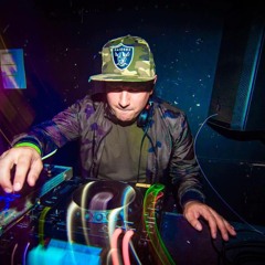THUMPA / TOXIC SICKNESS RESIDENCY SHOW / NOVEMBER / 2017 / NEW & OLD EARLY RAVE