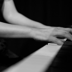 For Rica - soundtrack for diabolo juggling performance -