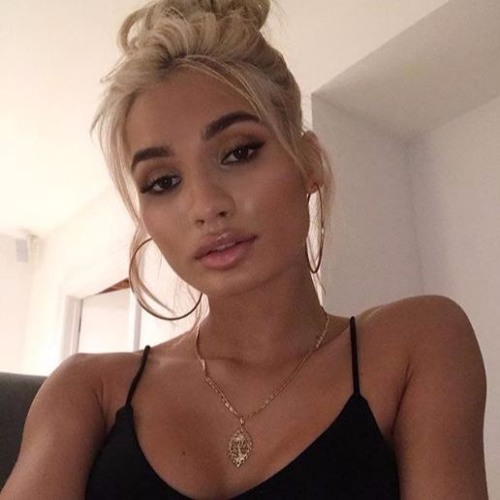 Pia mia on and on